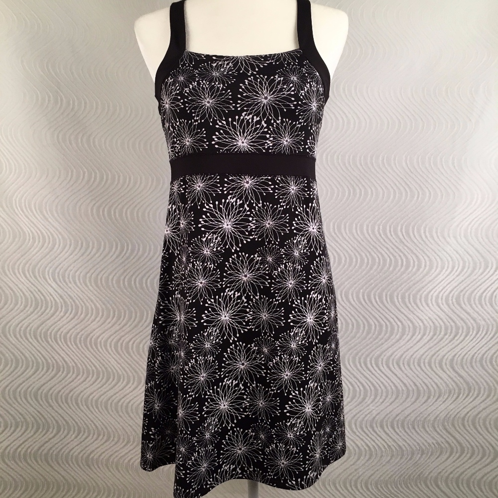 Soybu Athletic Black & White Dress, Medium